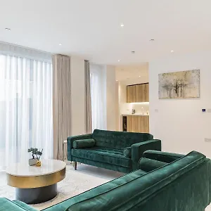 https://luxury-spacious-3-bed-parking-communal-gardens.brighton-hotels-england.com